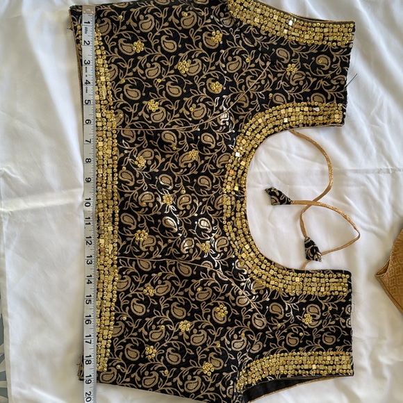 Indian saree blouse - Picture 3 of 5